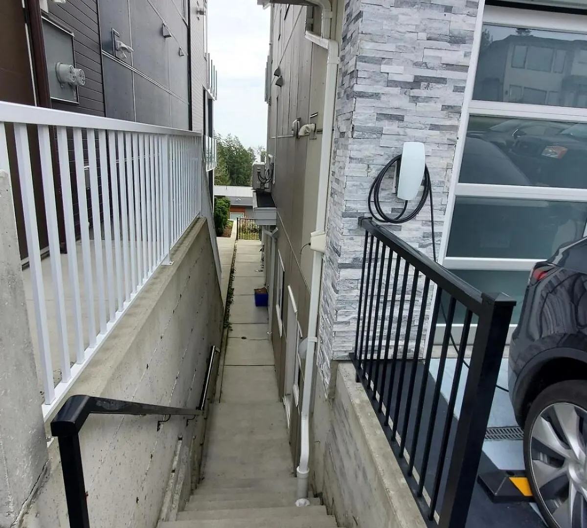 Ocean View Modern 1 Bed Room Suite With Two Beds And A Full Kitchen Colwood Apartment