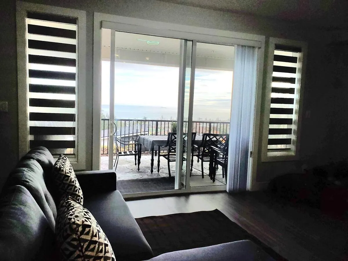 Ocean View Modern 1 Bed Room Suite With Two Beds And A Full Kitchen Colwood 0*,  Canada