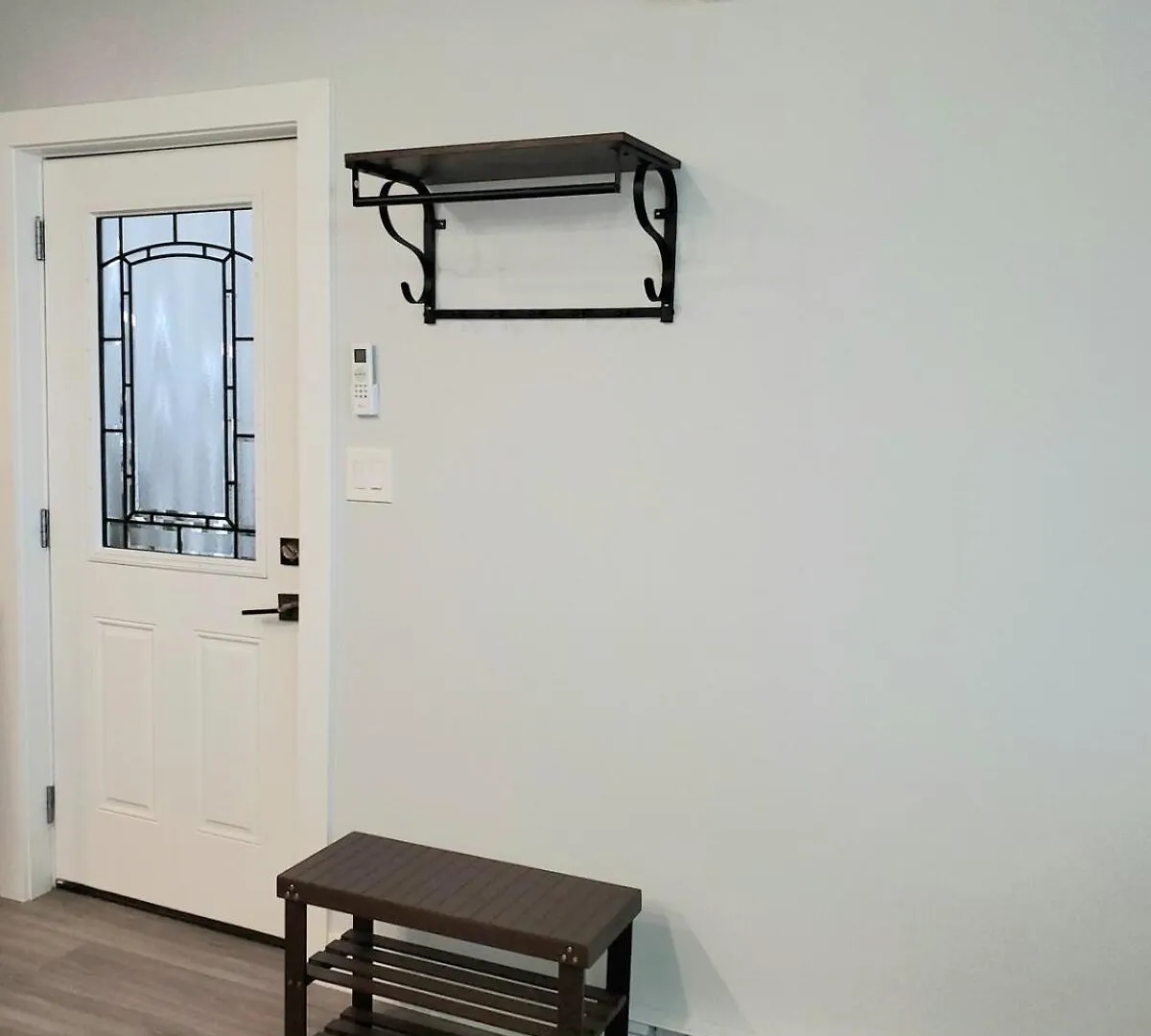 Apartment Ocean View Modern 1 Bed Room Suite With Two Beds And A Full Kitchen Colwood