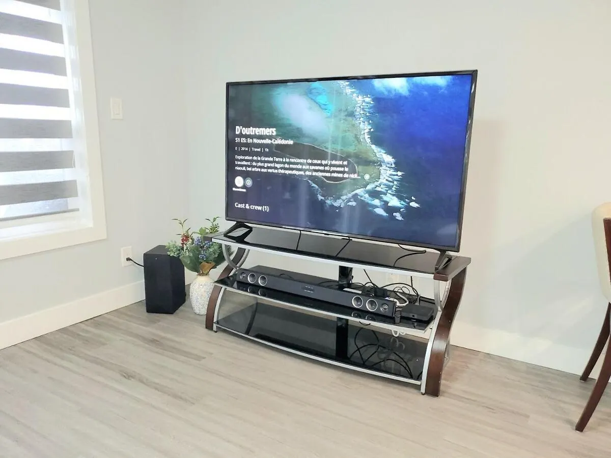 Apartment Ocean View Modern 1 Bed Room Suite With Two Beds And A Full Kitchen Colwood