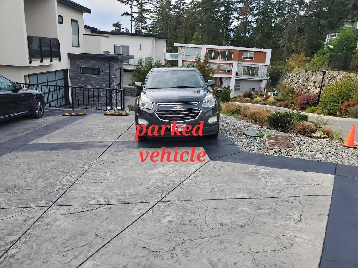 Ocean View Modern 1 Bed Room Suite With Two Beds And A Full Kitchen Colwood Canada